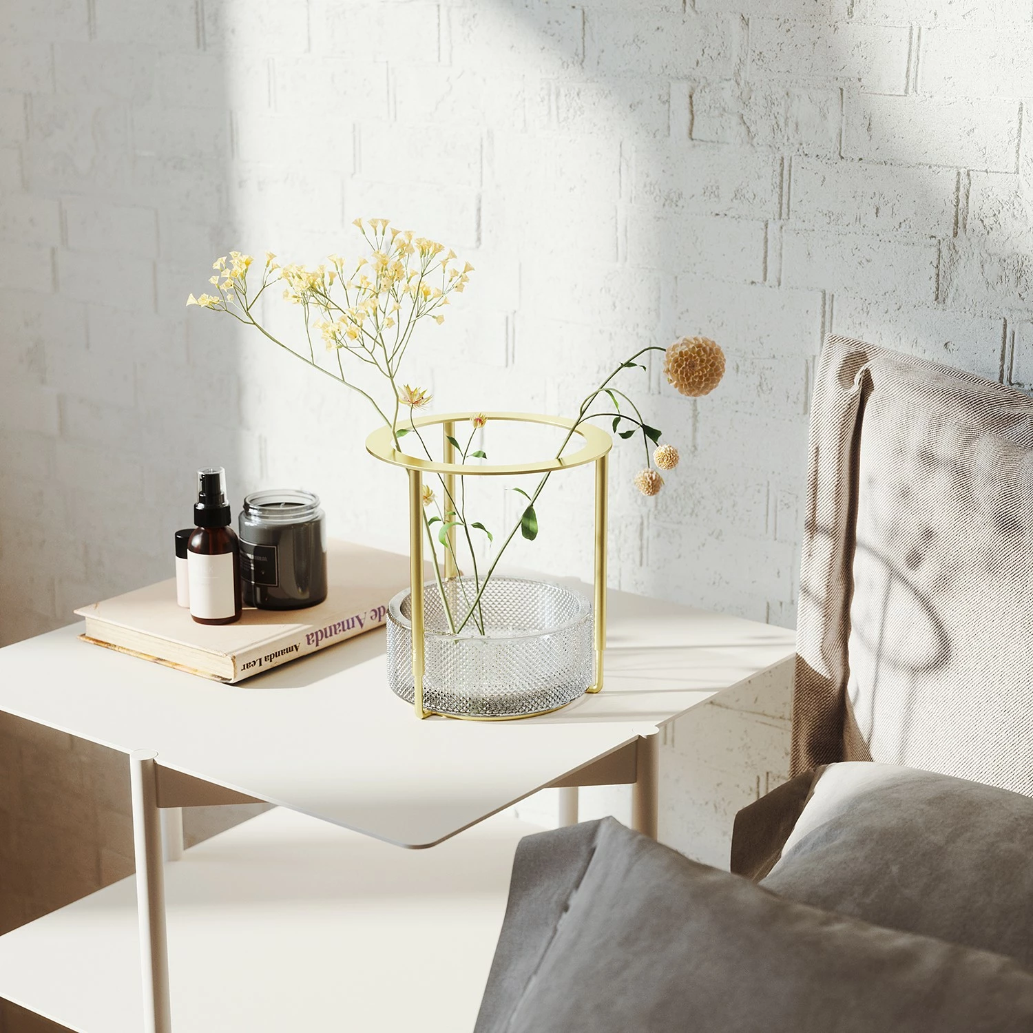 Umbra Vase Tesora - Aluminium / Stahl - Brass - 15,24cm x 25,73cm x 15,24cm – Bild 6