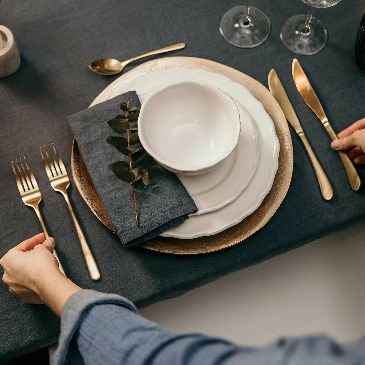 Butlers Dekoteller BANQUET IV - Aluminium - Gold – Bild 2