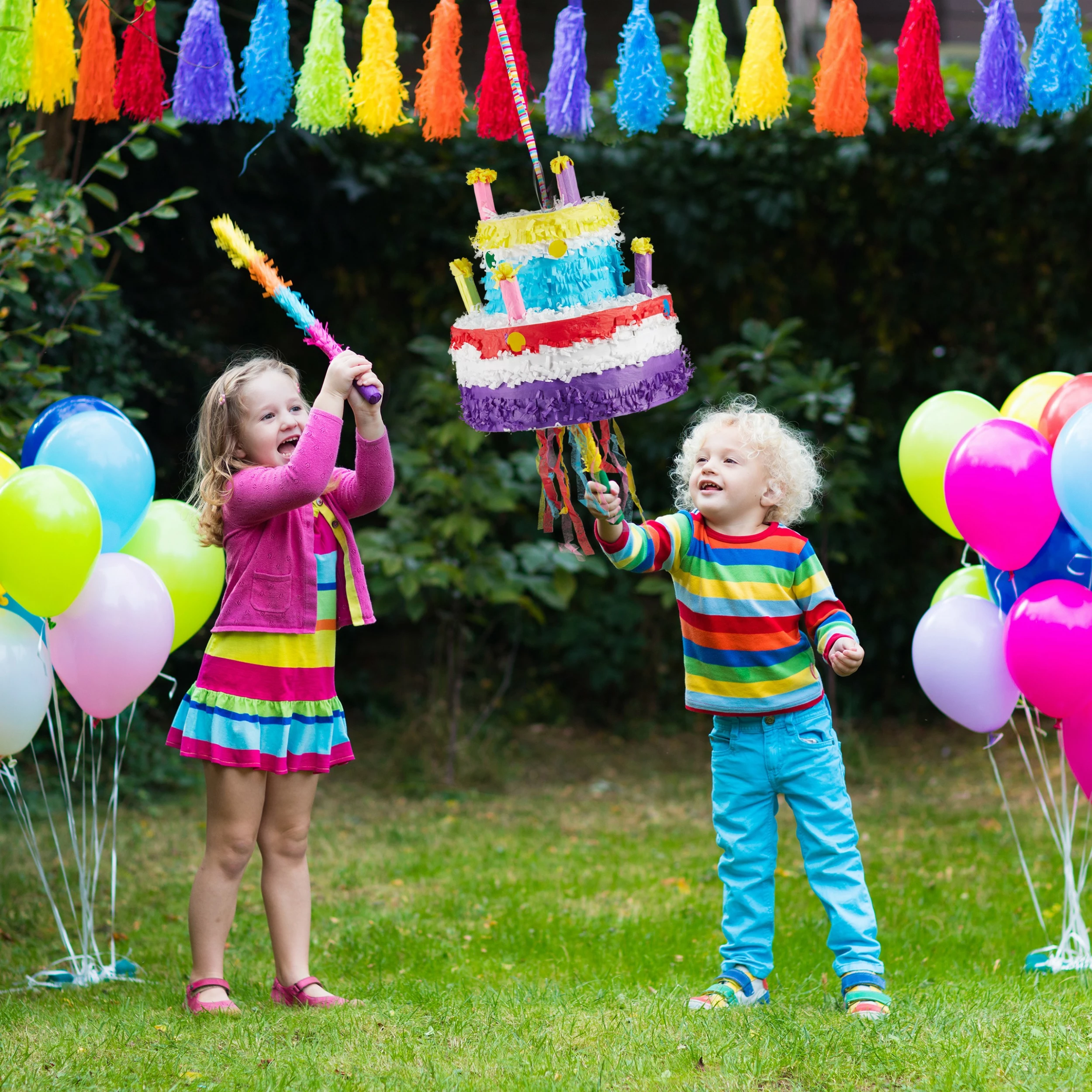 Relaxdays Pinata Geburtstag Torte – Bild 4